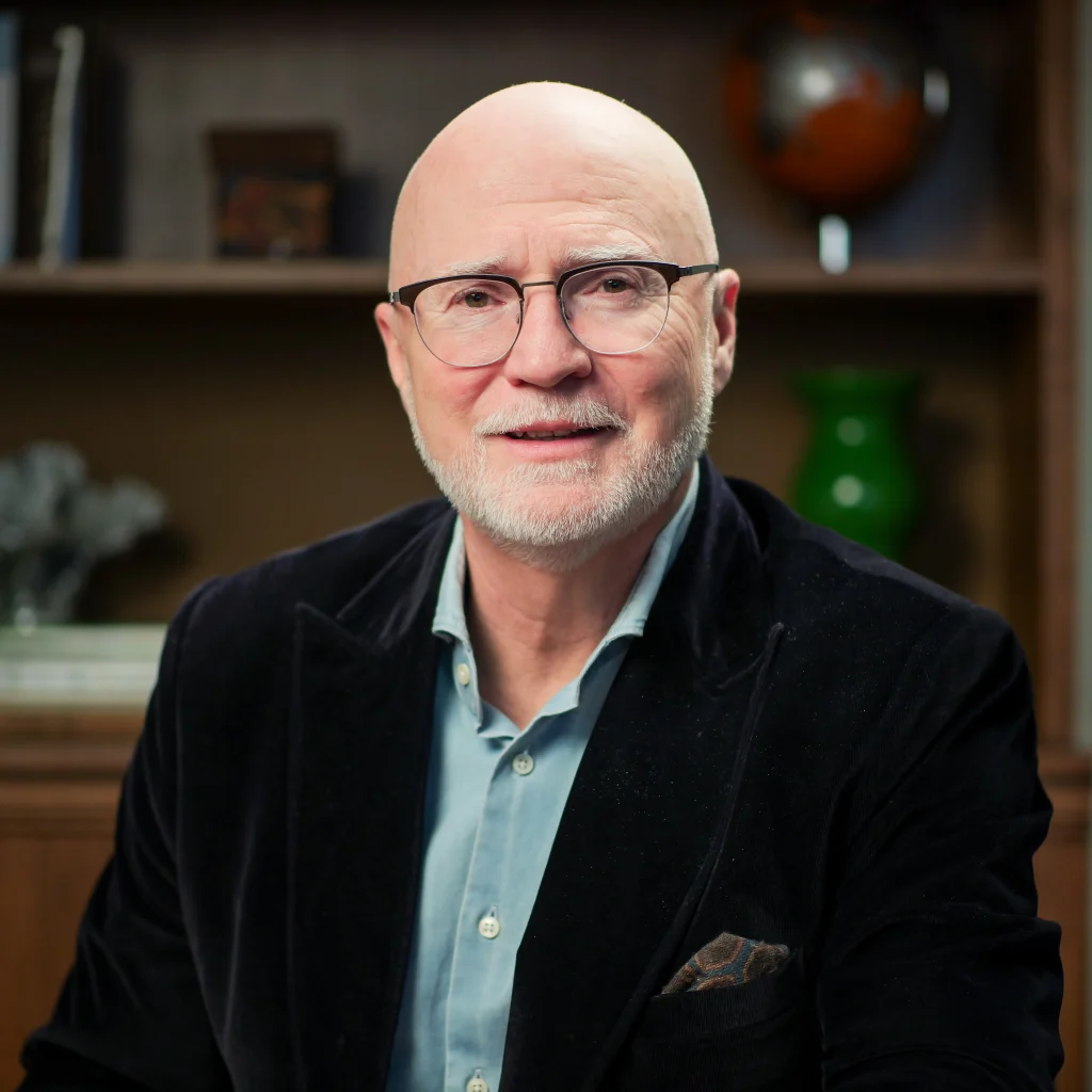 Headshot of Stewart Muir, CEO and Founder of Resource Works.