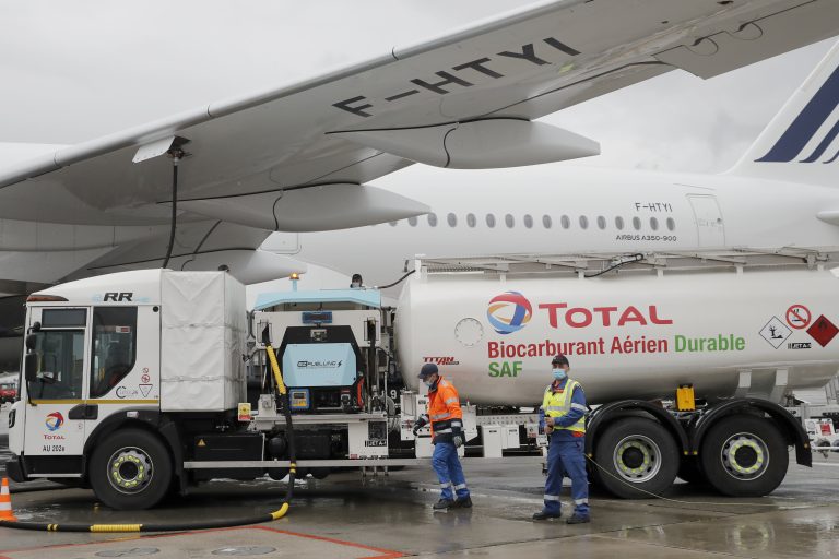AP Photo/Christophe Ena LCJF-sustainable aviation fuel expensive